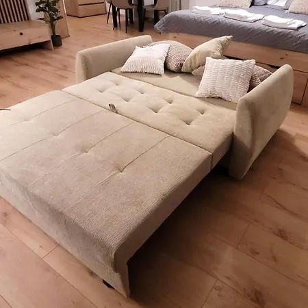 Madison Homes 50 Qm In Mit Balkon, Bergblick, Parkplatz, Zentral Gelegen 아파트 프리엔암치엠시