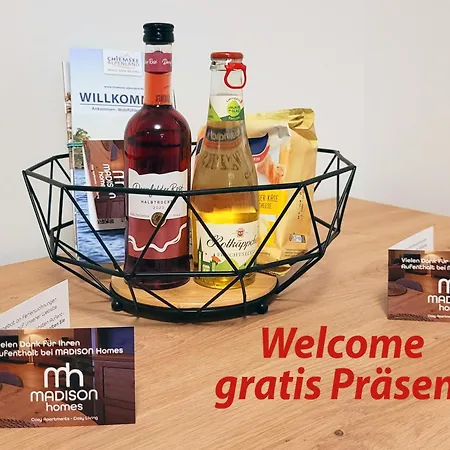 Madison Homes 50 Qm In Mit Balkon, Bergblick, Parkplatz, Zentral Gelegen Apartamento *